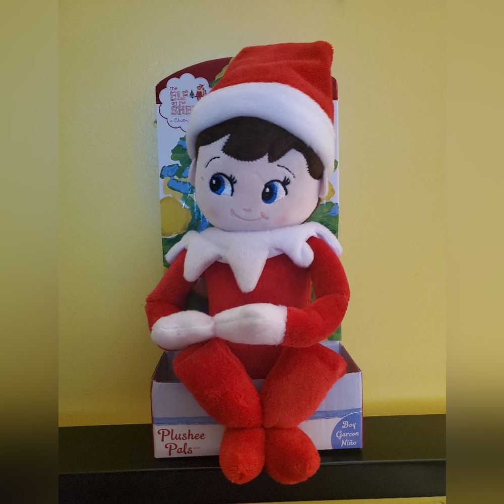 The Elf on the Shelf Plushee Pal 17"  Christmas  Light Skin Blue Eyes Boy NIB